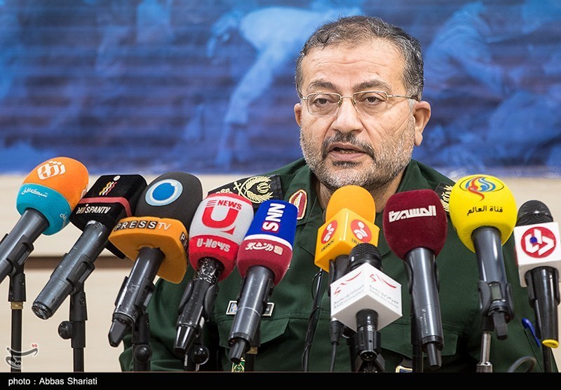 سلیمانی: عملکرد نظام سلطه در برابر جهان اسلام خبیثانه است