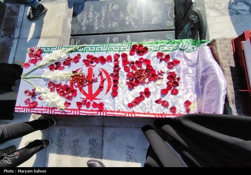 سنگ یادبود شهید جاویدالاثر