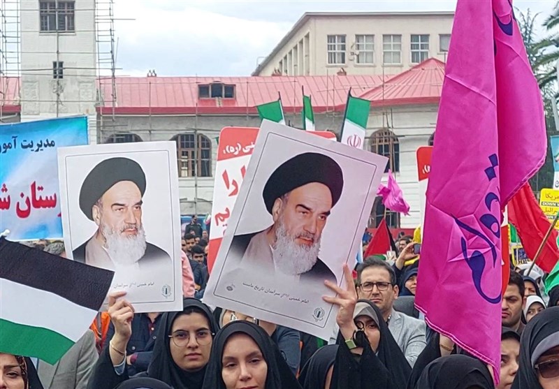 شور و شعف دانشآموزان گیلانی در راهپیمایی 13 آبان+فیلم