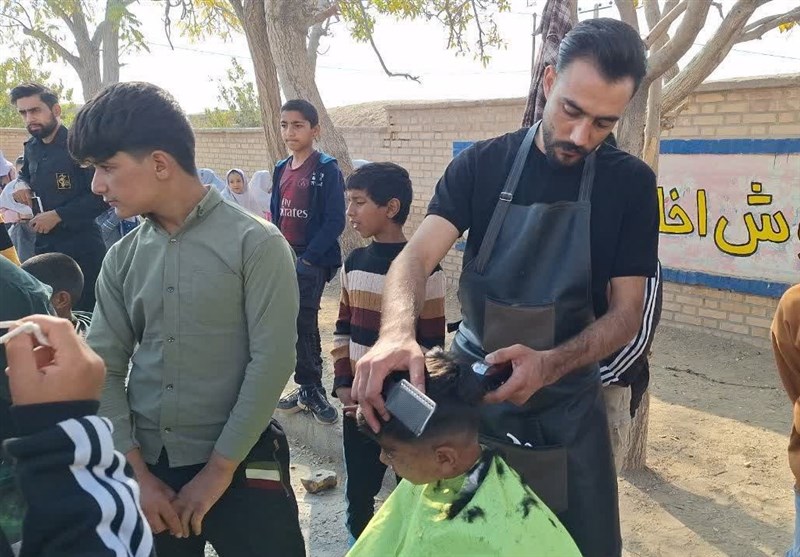 قیچی مهربانی جهادگران بسیجی بر سر کودکان نیازمند تربتجامی
