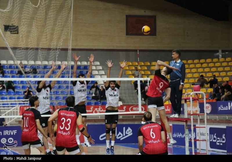 لیگ برتر والیبال/ پیروزی سخت گیتیپسند در خانه