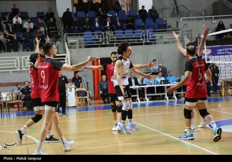لیگ برتر والیبال/ پیروزی سخت گیتیپسند در خانه