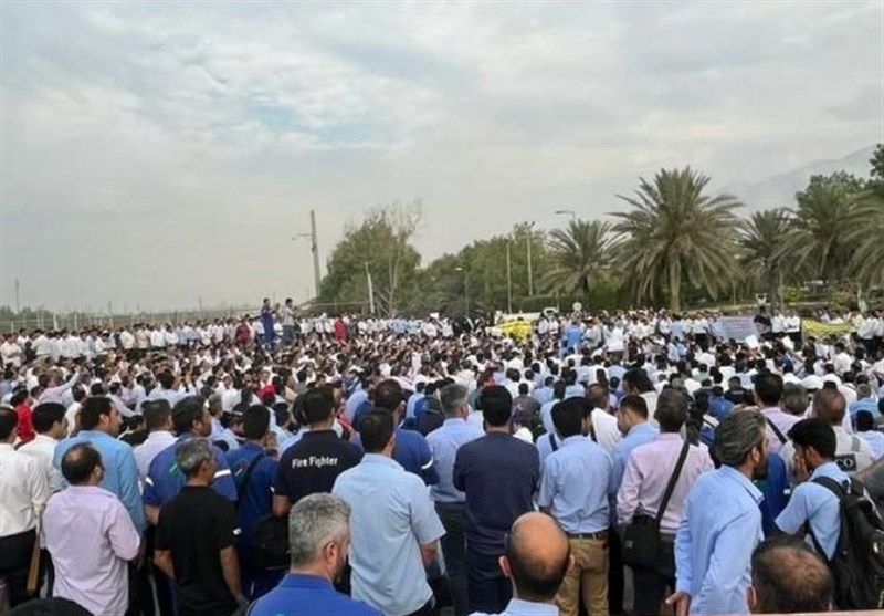 ماجرای تجمع امروز 3 هزار کارگر پارس جنوبی چه بود؟ + تصویر