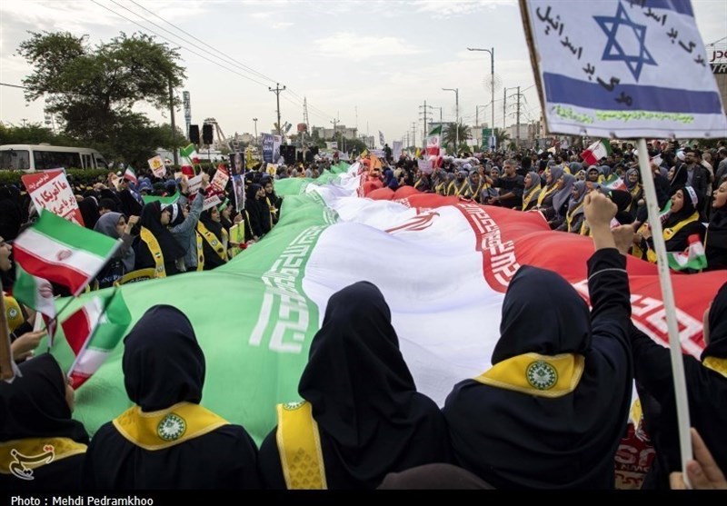 مردم خوزستان برای حفظ آرمانهای انقلاب استوار ایستادهاند