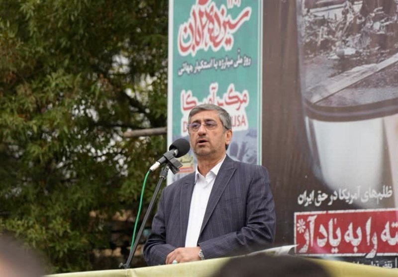 مشکلات لرستان را با "وحدت و همدلی" برطرف میکنیم