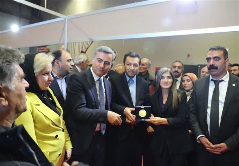 معرفی ظرفیتهای اردبیل در نمایشگاه گردشگری وان