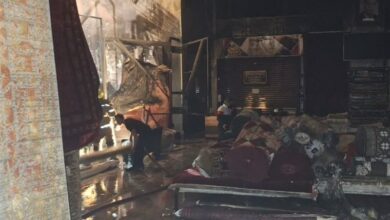 مهار آتشسوزی گسترده فرشفروشی در مشهد+تصاویر