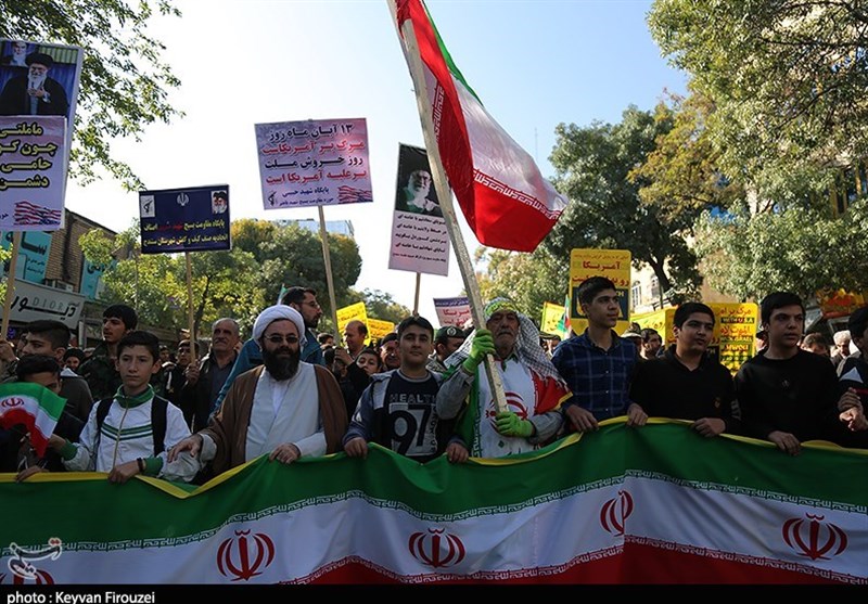 موجودیت آمریکا سلطنتطلبی است/شاخ ابرقدرتها را شکستیم