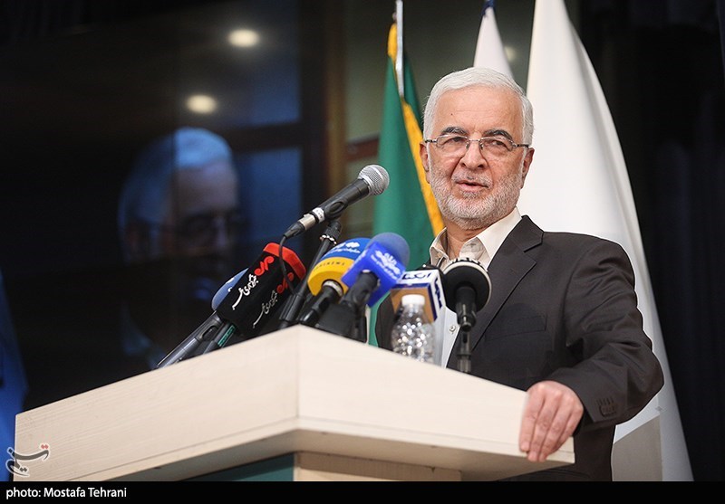 مومنی: تا 2 هفتۀ آینده تمام استانداران انتخاب میشوند