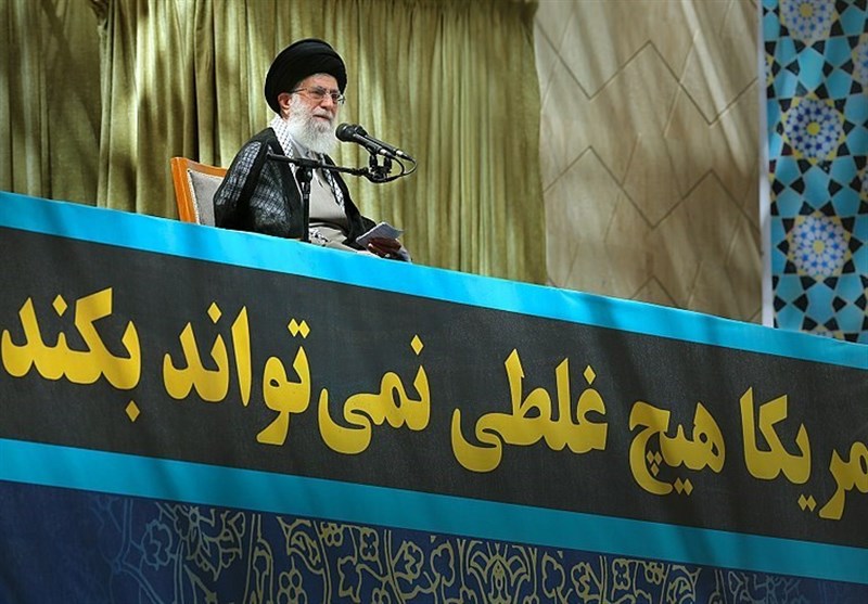 نترسیدن از آمریکا از تسخیر لانه جاسوسی تا کوبیدن خانه عنکبوت