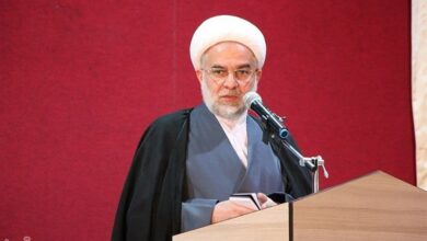 نخبگان باید الگوی جامعه باشند