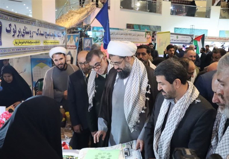 نمایشگاه پایگاههای مقاومت اسوه بسیج در همدان افتتاح شد