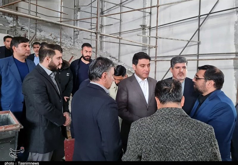 پروژه نیمهتمام تالار مرکزی سنندج سریع به اتمام برسد