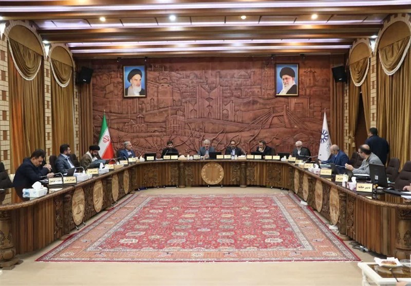 چالشهای تبریز/ از ابرحاشیهنشینی تا خط نافرجام بیآرتی