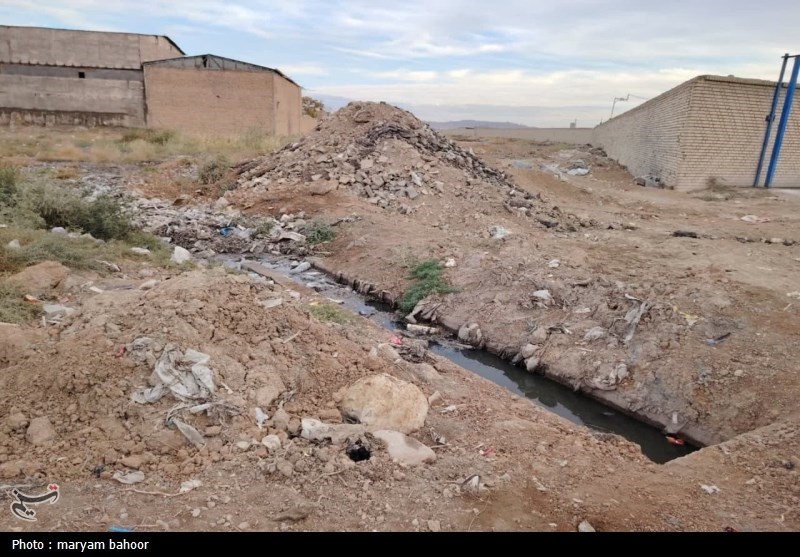 کهریزک؛ ساخت مجتمع مسکونی در محل تجمع فاضلاب خانگی