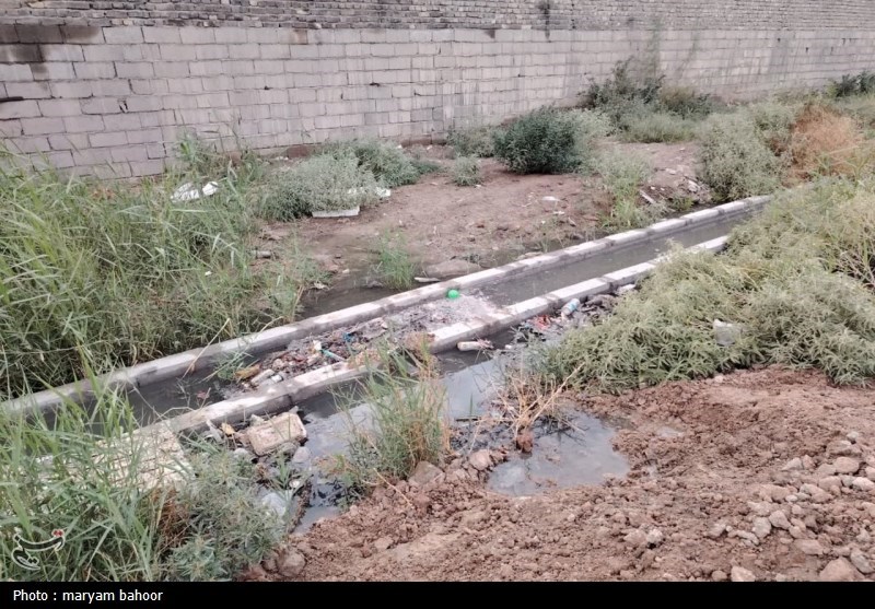 کهریزک؛ ساخت مجتمع مسکونی در محل تجمع فاضلاب خانگی