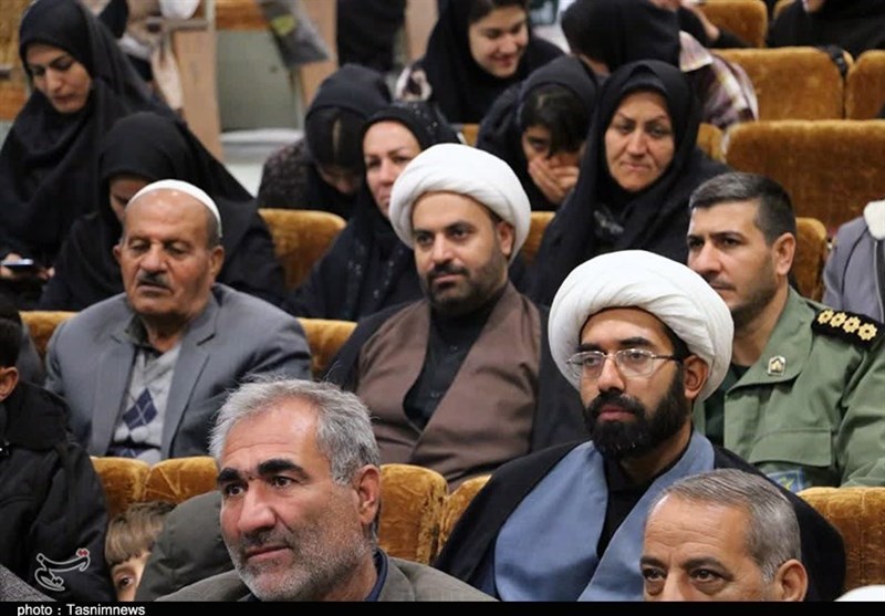 یادواره 28 زن شهیده شهرستان کامیاران+تصاویر