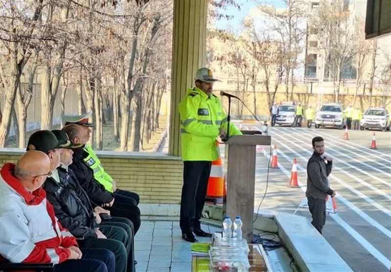 312 تیم خودرویی راهی گردنههای برفگیر اردبیل شدند