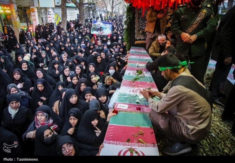 آغاز تشییع پیکر 300 شهید گمنام در سراسر ایران/ همه آمدند