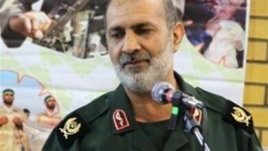 اتحاد ملت ایران در بزنگاههای تاریخی/سازش با دشمن هزینه دارد