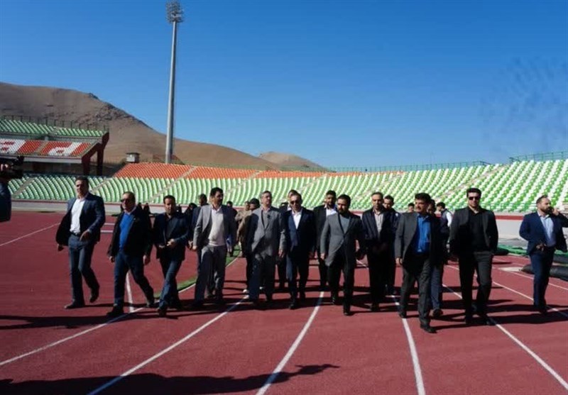 استاندار لرستان به ورزشگاه 15 هزار نفری خرمآباد رفت