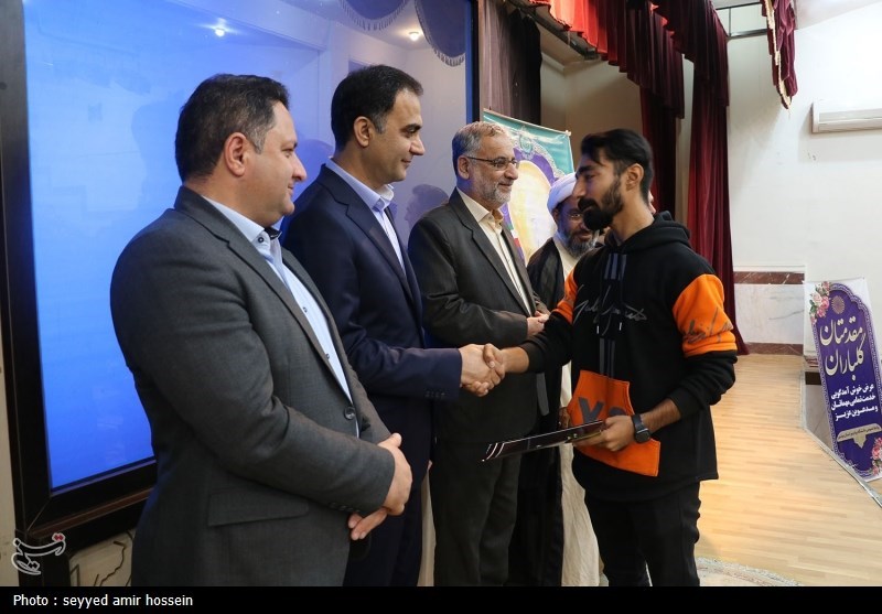 برگزاری مراسم گرامیداشت روز دانشجو در دانشگاه پیام نور بوشهر