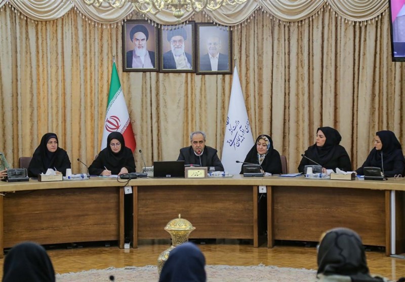 بعد از انقلاب گامهای بسیار برای تعالی زنان برداشته شده است