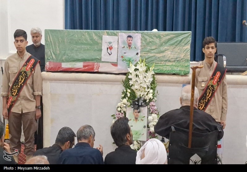 بندرعباس در سوگ شهید مدافع امنیت + تصاویر