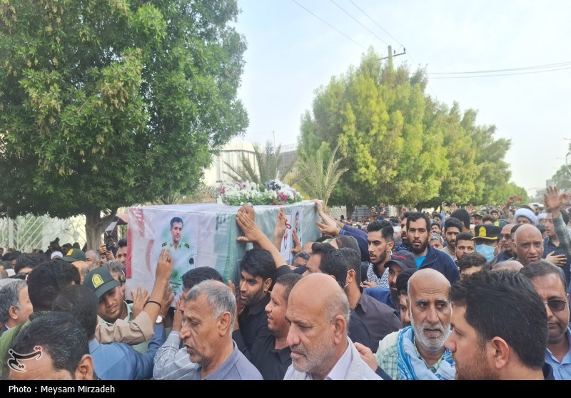 بندرعباس در سوگ شهید مدافع امنیت + تصاویر