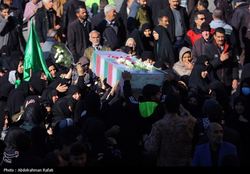 تشییع و وداع عمومی با شهدا در همدان+ تصویر