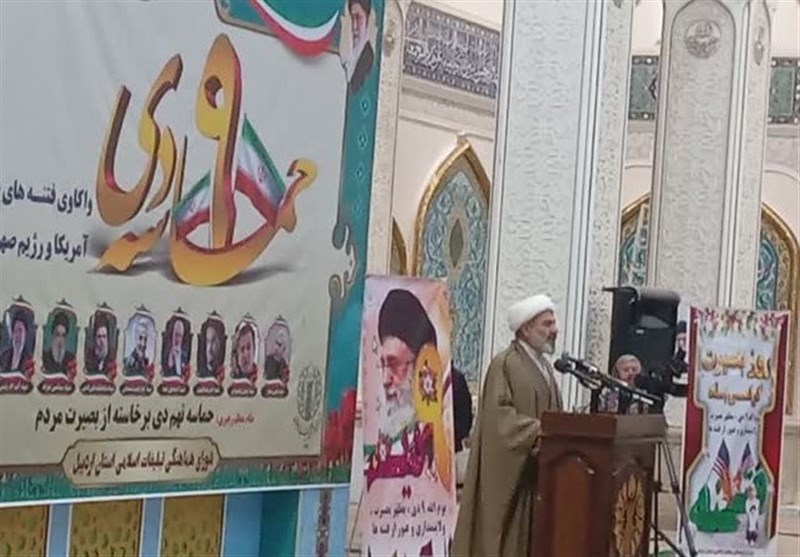 دشمن نمیتواند بصیرت ملت ایران را کور کند