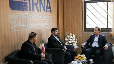 رسانهها باید مطالبات مردم را به گوش مسئولان برسانند