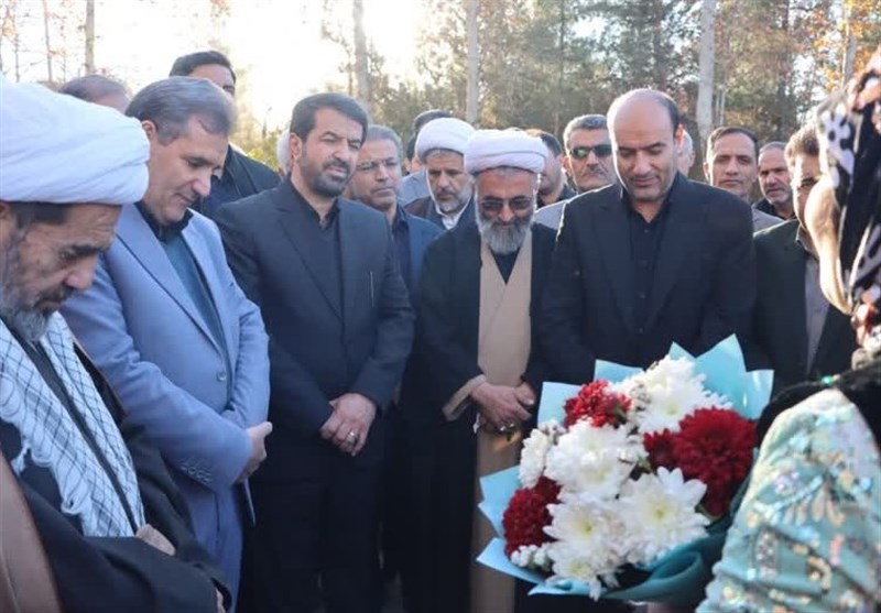 سفر یکروزه استاندار به نهاوند/کلنگزنی بزرگترین شهربازی