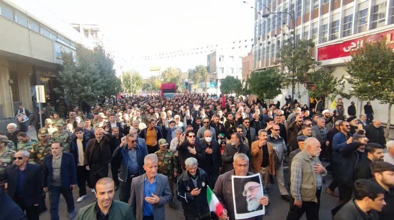 شیراز معطر به آلالههای زهرایی شد/ تشییع پیکر 12 شهید گمنام