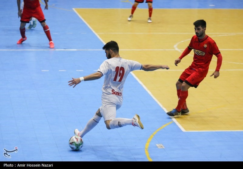 صعود قم و گرمسار به نیمهنهایی لیگ برتر فوتسال جوانان