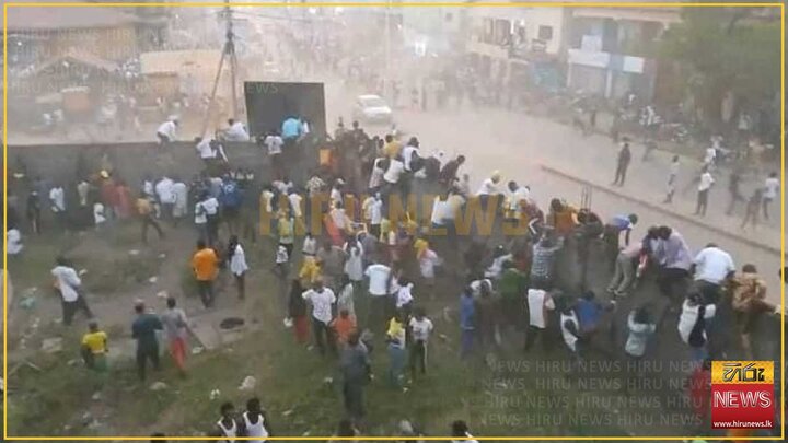 فوتبال با طعم خون؛ بیش از ۱۰۰ نفر در یک مسابقه یادبود در گینه کشته شدند!