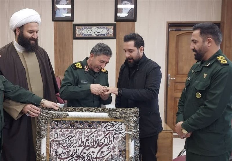 قدردانی سپاه از مداحی پرشور اتابک عبداللهی در محضر رهبری