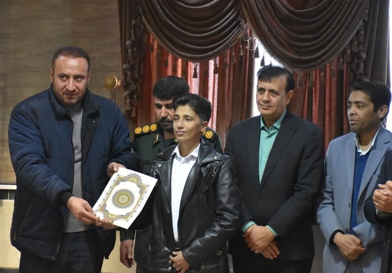 قهرمانان ورزشی بیماران خاص چهارمحال و بختیاری تجلیل شدند