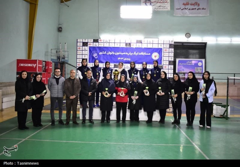 قهرمانی بانوان زنجانی در لیگ برتر بدمینتون+تصاویر