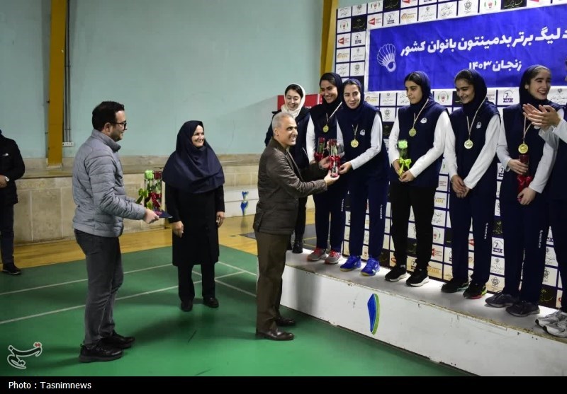 قهرمانی بانوان زنجانی در لیگ برتر بدمینتون+تصاویر