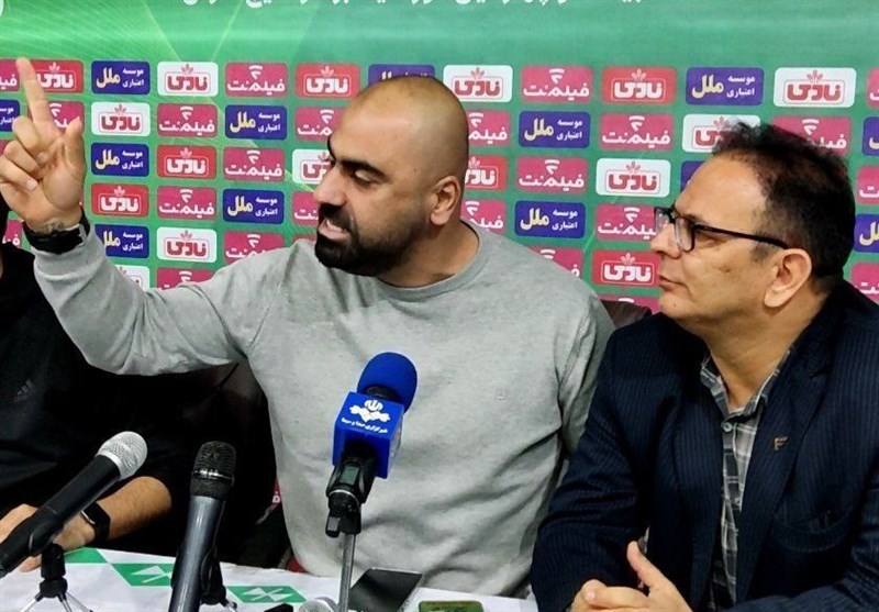 مازیار زارع: بازیکنان غیرمفید را کنار میگذارم