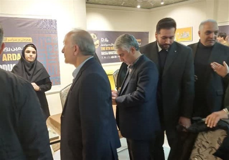 نباید در جنگ ترکیبی مقهور دشمن شویم