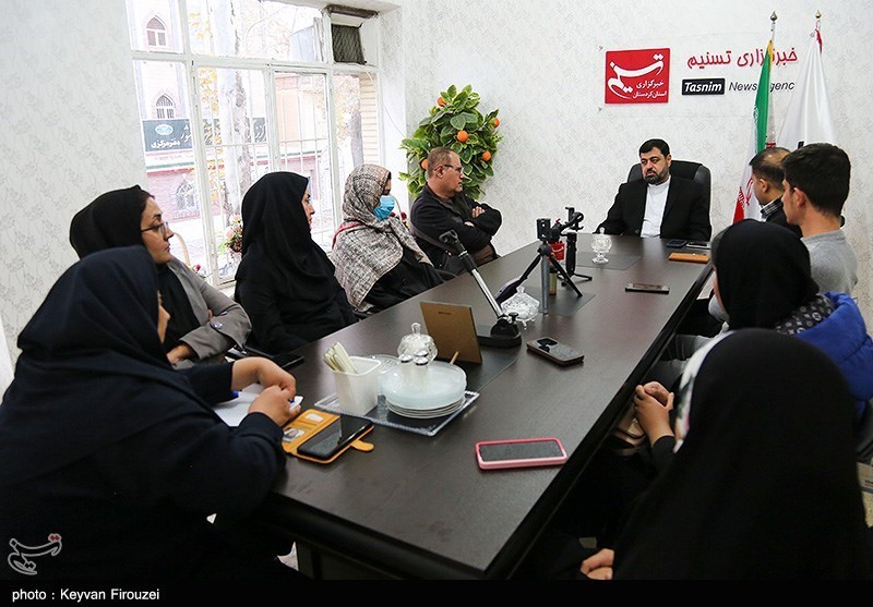 نشست قائم مقام خبرگزاری تسنیم با خبرنگاران کردستان