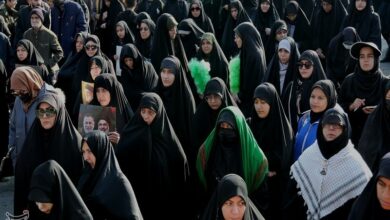 نصف جهان به احترام شهدا ایستاد/ راه شهدا ادامه دارد + فیلم