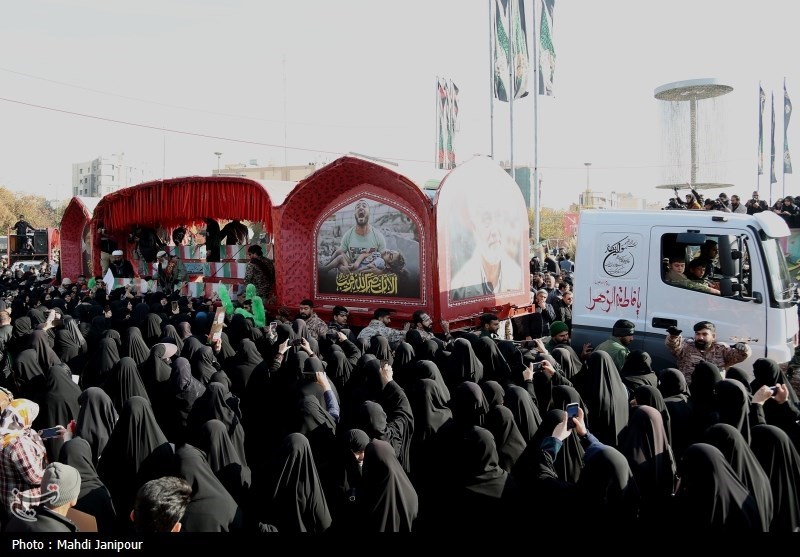 نصف جهان به احترام شهدا ایستاد/ راه شهدا ادامه دارد + فیلم