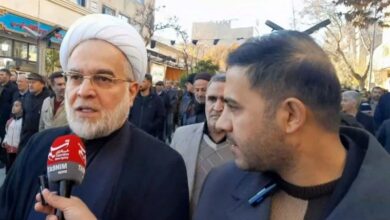 نماینده ولیفقیه در کردستان: مردم قدردان شهدا هستند