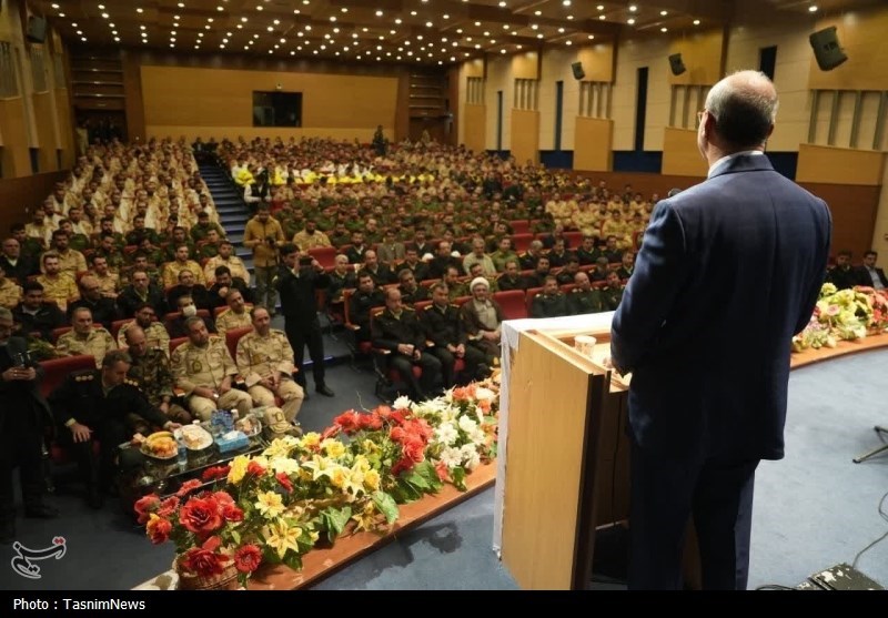 هدیه فرماندهان نظامی کرمانشاه به سربازان با نام «علی اکبر»