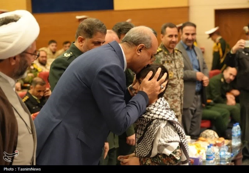 هدیه فرماندهان نظامی کرمانشاه به سربازان با نام «علی اکبر»