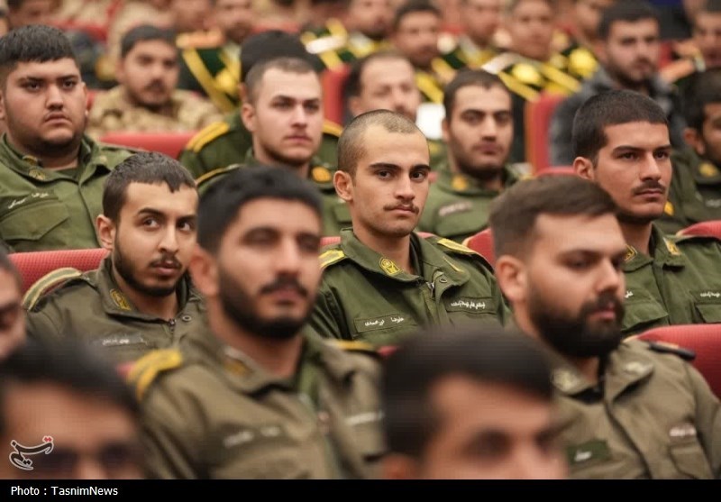 هدیه فرماندهان نظامی کرمانشاه به سربازان با نام «علی اکبر»