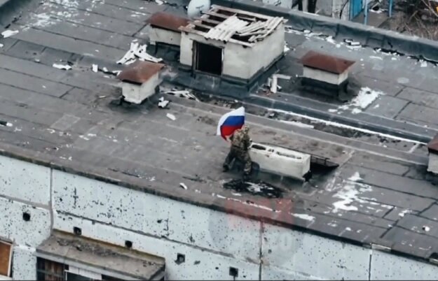 پرچم روسیه در «کوراخوو» برافراشته شد+ فیلم